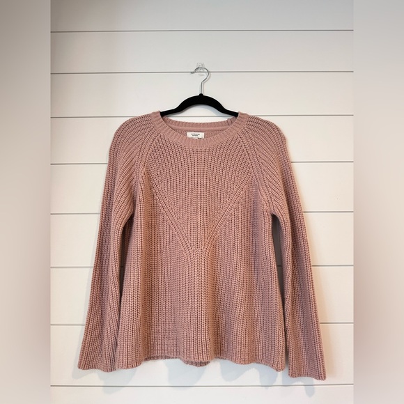 Pink knit sweater - Picture 1 of 2